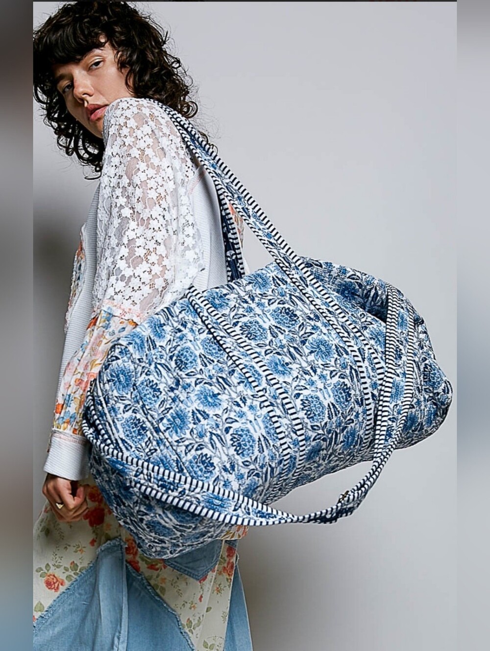 #1690 POL Bluebell Escape Quilted Weekender